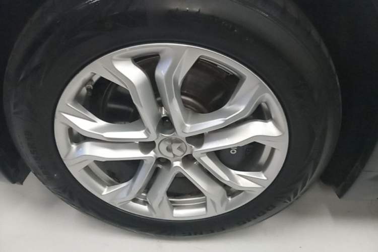 Used Nio ES8 2018 355 km Base Version 7-Seater Edition Left Front Wheel Hub