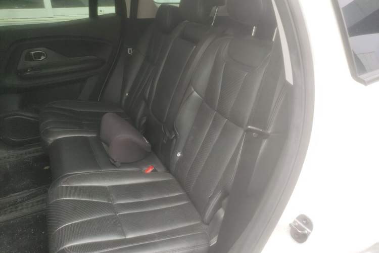 Used Nio ES8 2018 355 km Base Version 7-Seater Edition Left Rear Seat