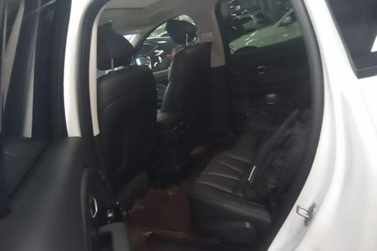 Used Nio ES8 2018 355 km Base Version 7-Seater Edition Left Rear Seat