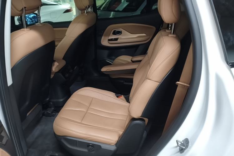 Used Nio ES8 2018 355 km Base Version 6-Seater Edition Left Rear Seat