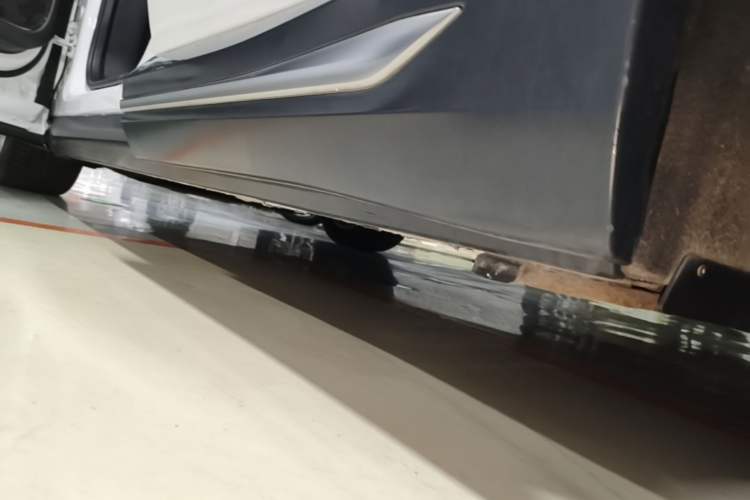 Used Nio ES8 2018 355 km Base Version 6-Seater Edition Left Side Sill