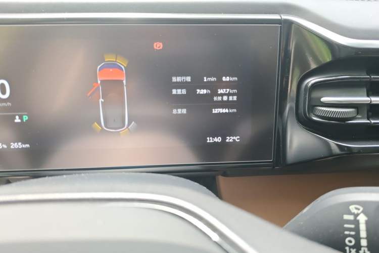 Used Nio ES8 2018 355 km Base Version 7-Seater Edition Odometer Close Up