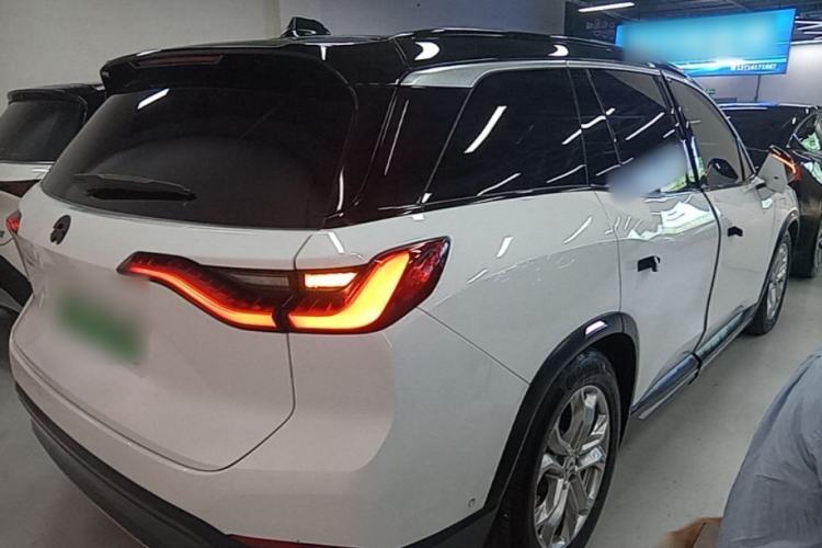 Used Nio ES8 2018 355 km Base Version 7-Seater Edition Rear Right 45 Deg