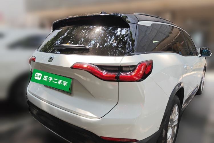 Used Nio ES8 2018 355 km Base Version 6-Seater Edition Rear Right 45 Deg