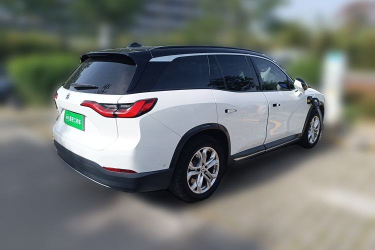 Used Nio ES8 2018 355 km Base Version 7-Seater Edition Rear Right 45 Deg