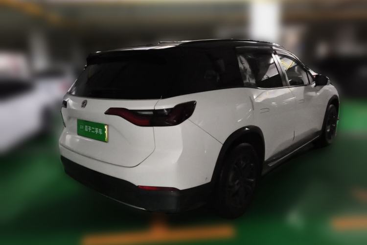 Used Nio ES8 2018 355 km Base Version 7-Seater Edition Rear Right 45 Deg