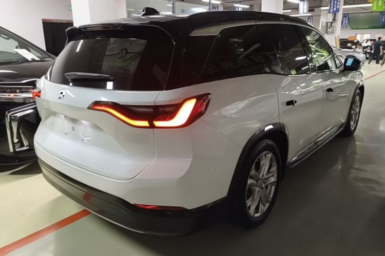 Used Nio ES8 2018 355 km Base Version 6-Seater Edition Rear Right 45 Deg