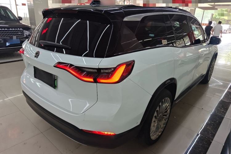 Used Nio ES8 2018 355 km Base Version 6-Seater Edition Rear Right 45 Deg