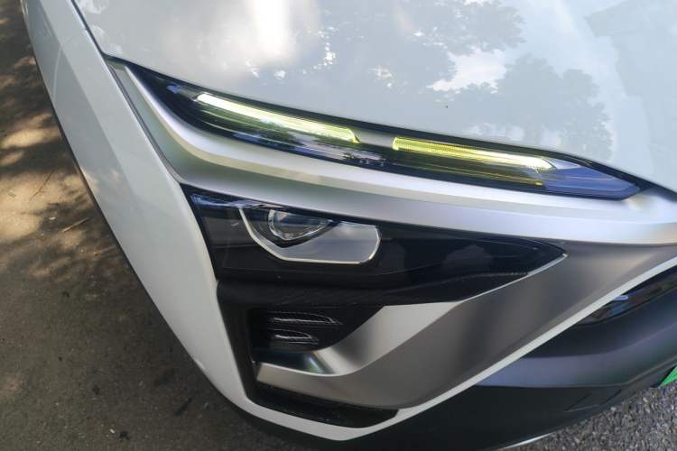 Used Nio ES8 2018 Founder Edition Right Front Headlight