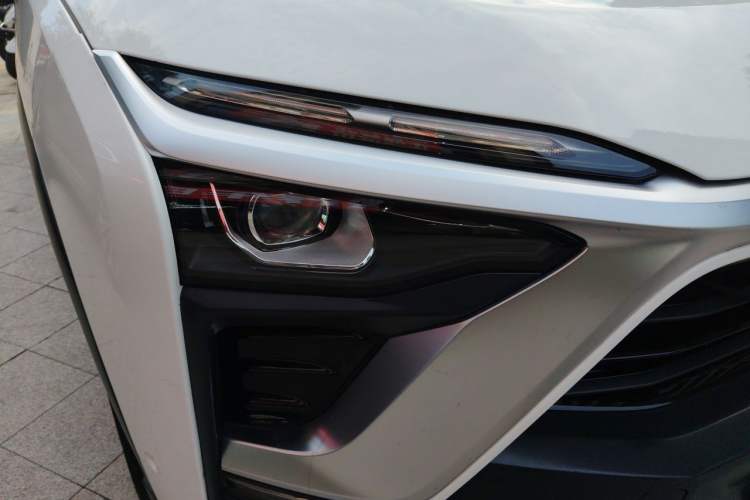 Used Nio ES8 2018 Founder Edition Right Front Headlight