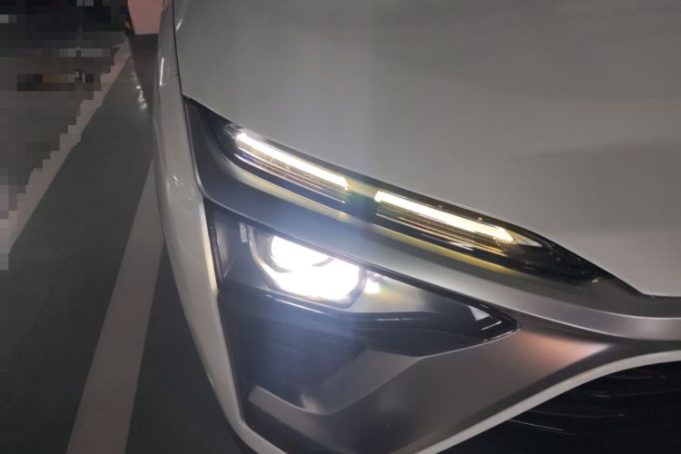 Used Nio ES8 2018 Founder Edition Right Front Headlight