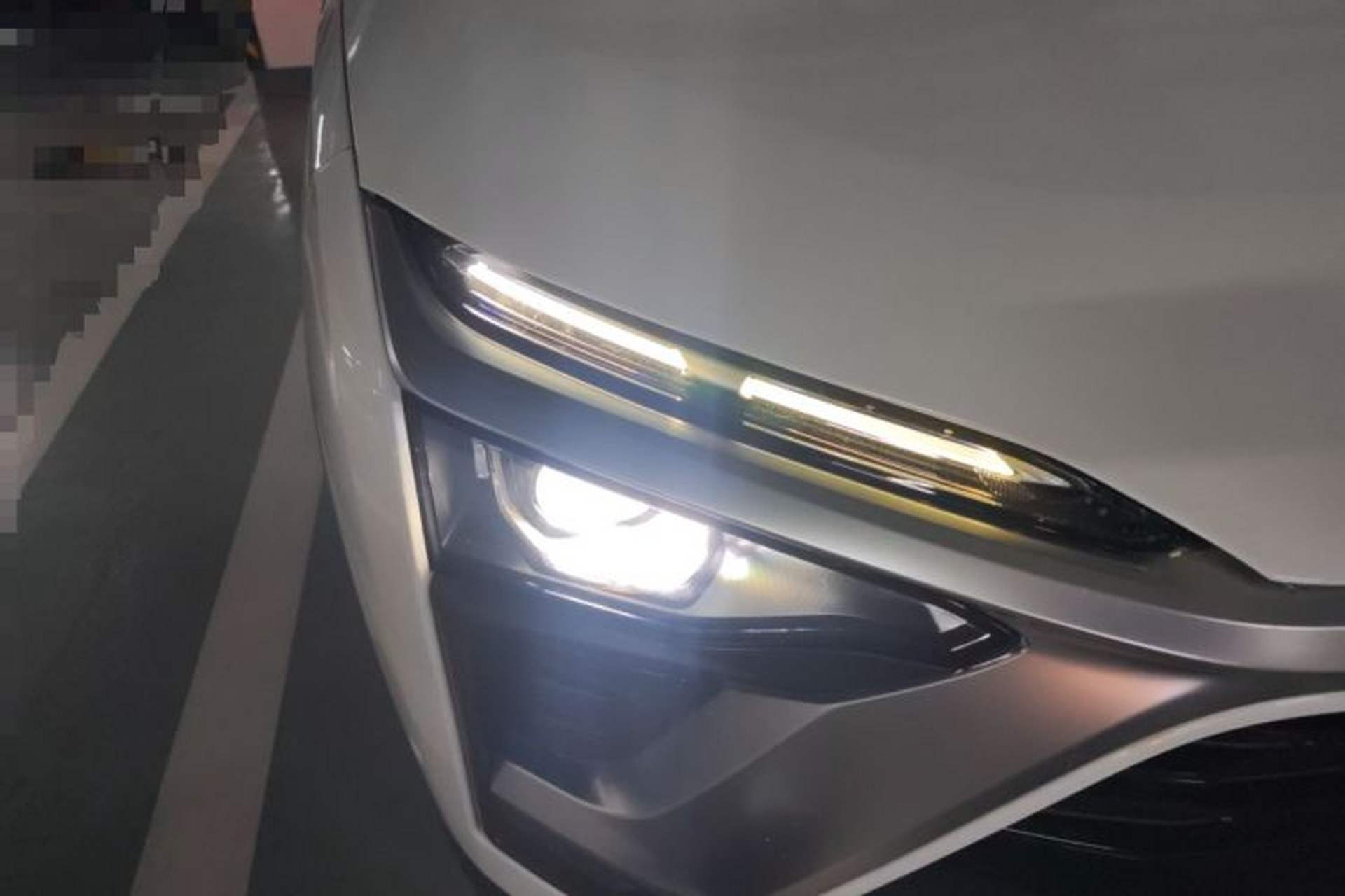 Used Nio ES8 2018 Founder Edition Right Front Headlight