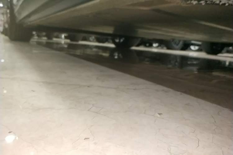 Used Nio ES8 2018 Founder Edition Right Side Sill