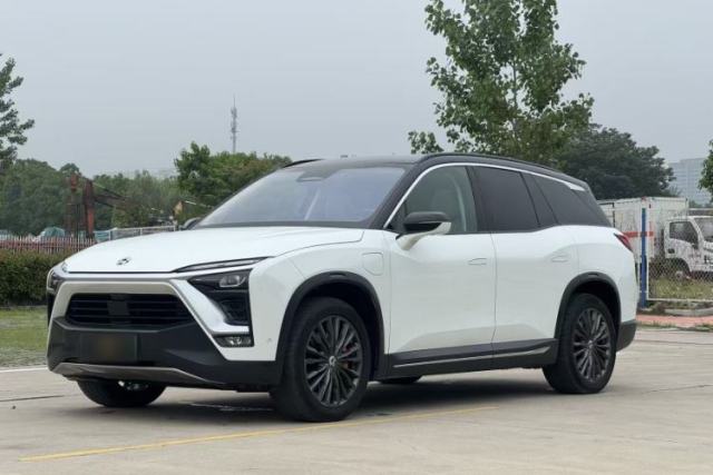 Used Nio ES8 2018 355 km Base Version 7-Seater Edition