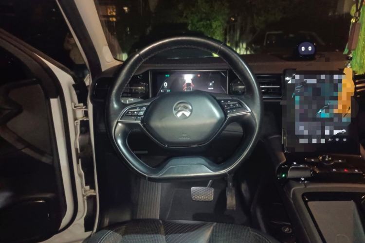 Used Nio ES8 2018 355 km Base Version 7-Seater Edition Steering Wheel