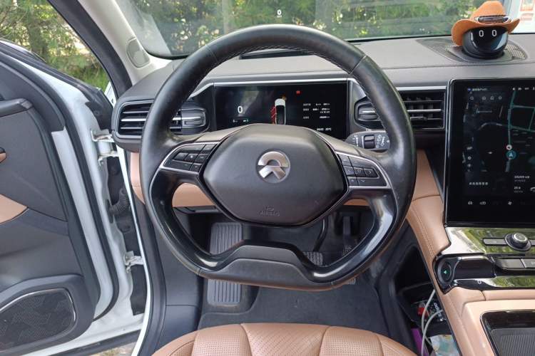 Used Nio ES8 2018 355 km Base Version 7-Seater Edition Steering Wheel
