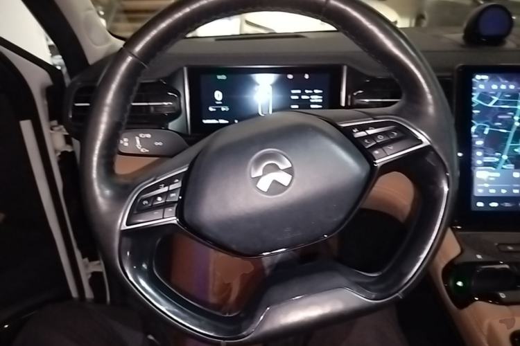 Used Nio ES8 2018 355 km Base Version 7-Seater Edition Steering Wheel