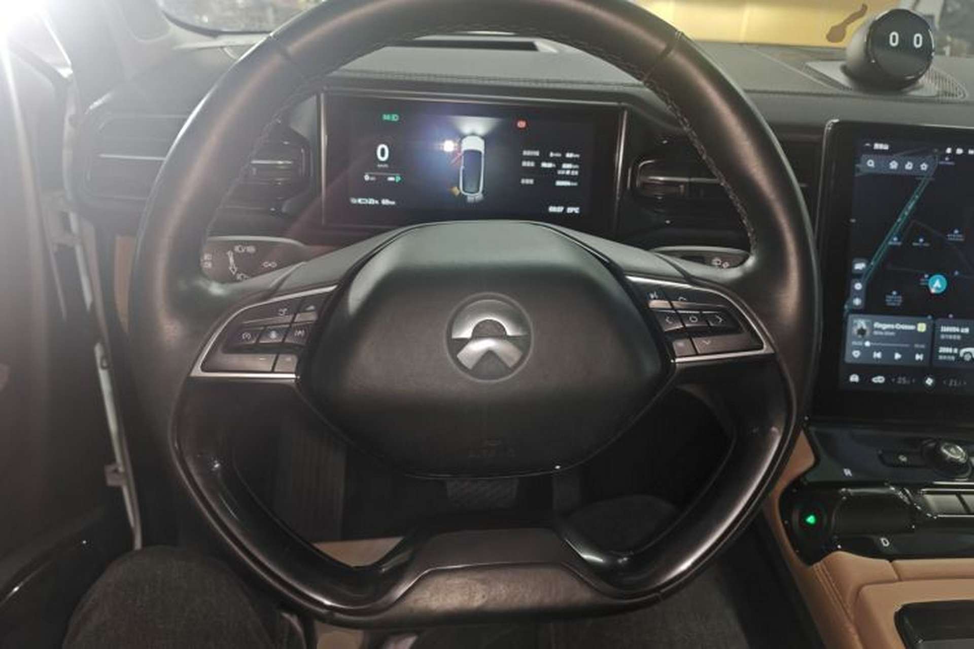 Used Nio ES8 2018 355 km Base Version 7-Seater Edition Steering Wheel