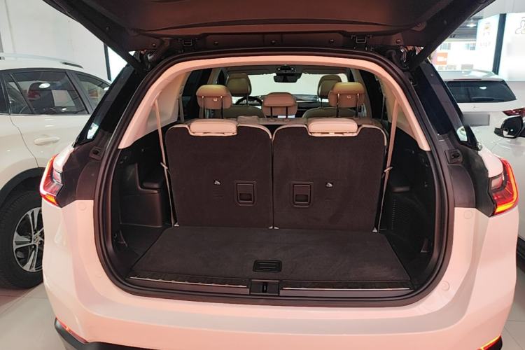 Used Nio ES8 2018 Founder Edition Trunk