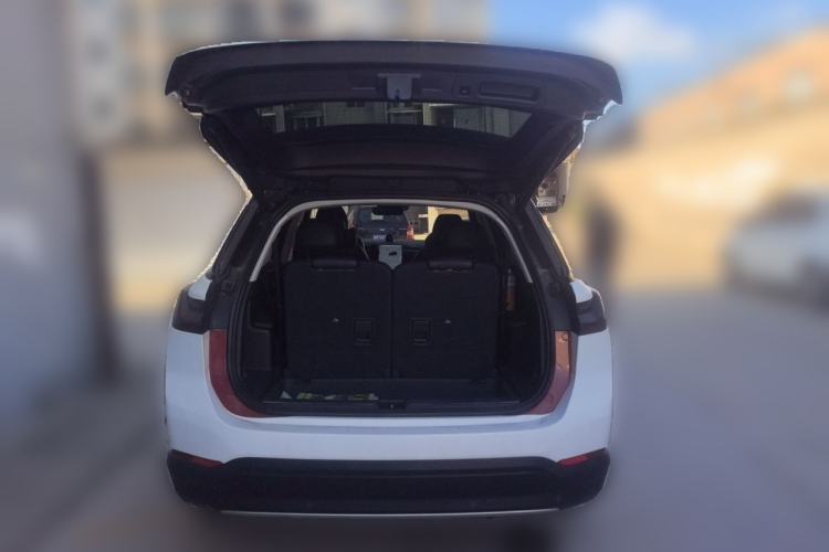 Used Nio ES8 2018 355 km Base Version 6-Seater Edition Trunk