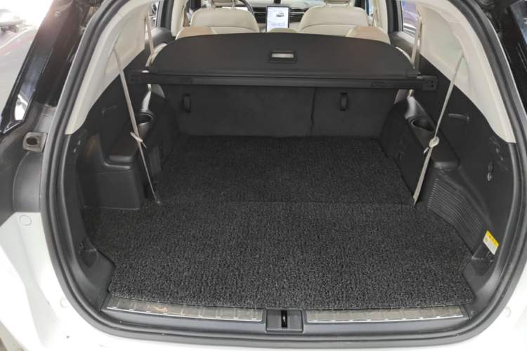 Used Nio ES8 2018 Founder Edition Trunk