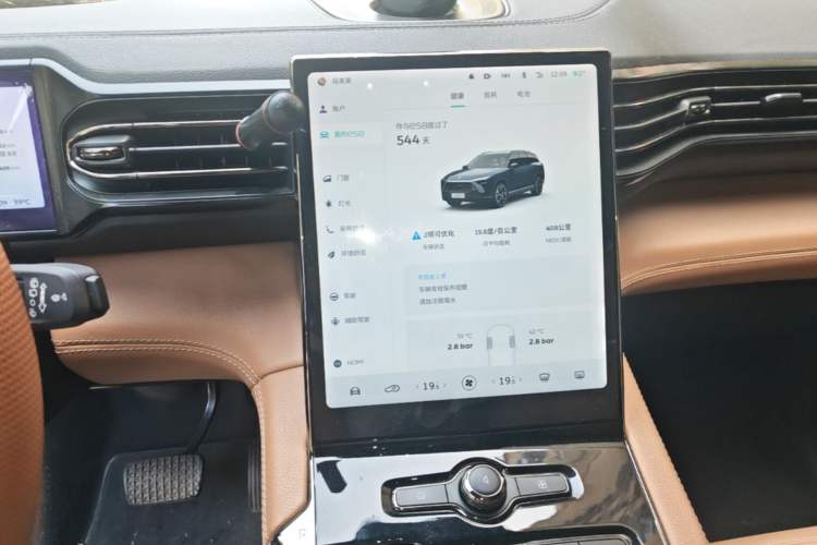 Used Nio ES8 2020 450 km Range 6-Seater Version Audio And AC Panel