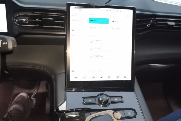 Used Nio ES8 2020 580 km Range Six-Seater Version Audio And AC Panel
