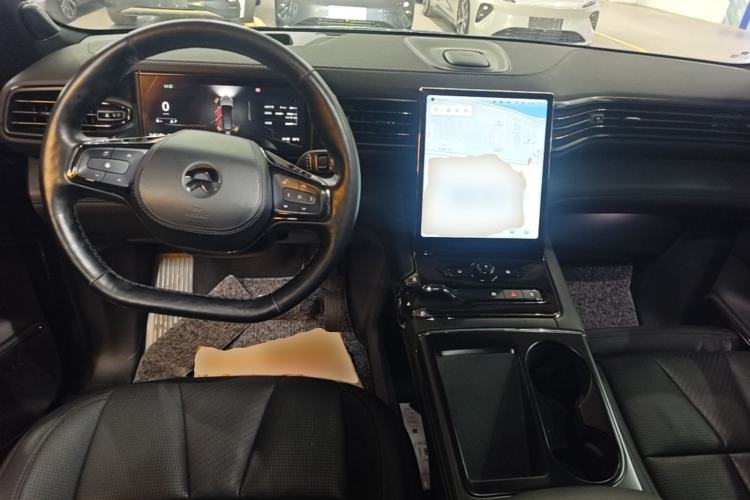 Used Nio ES8 2020 415 km Range 6-Seater Version Center Console