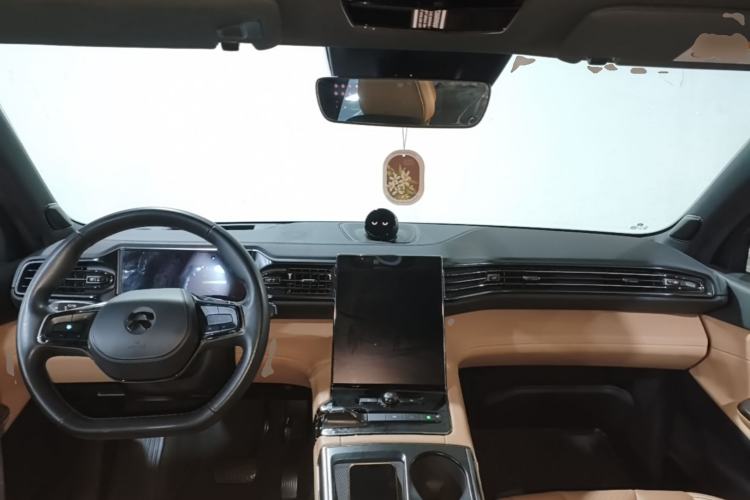 Used Nio ES8 2020 415 km Range 6-Seater Version Center Console
