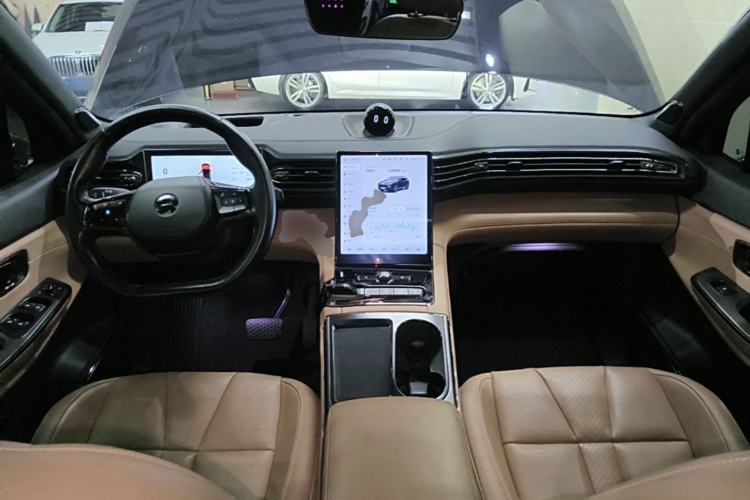 Used Nio ES8 2020 415 km Range 6-Seater Version Center Console