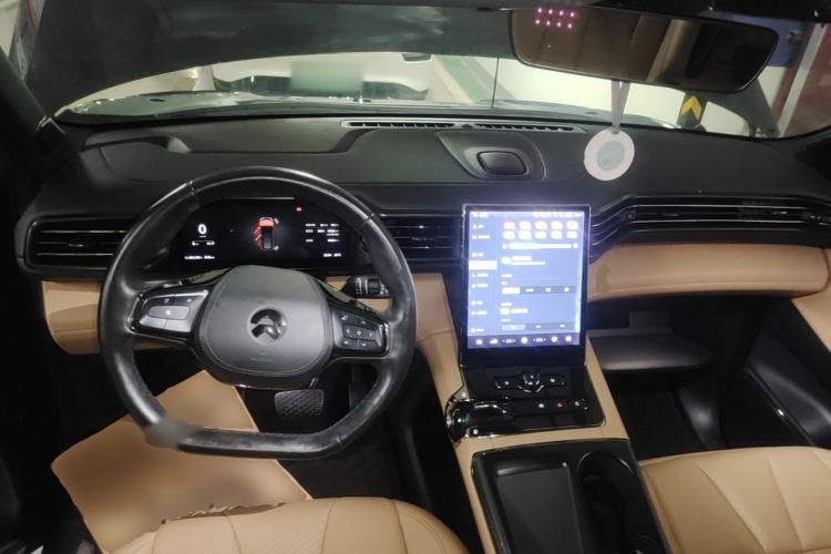 Used Nio ES8 2020 580 km Range Six-Seater Version Center Console