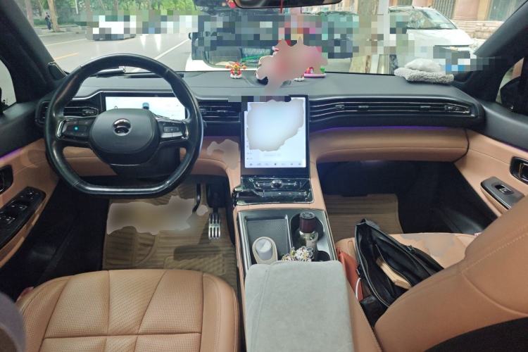 Used Nio ES8 2020 415 km Range 6-Seater Version Center Console