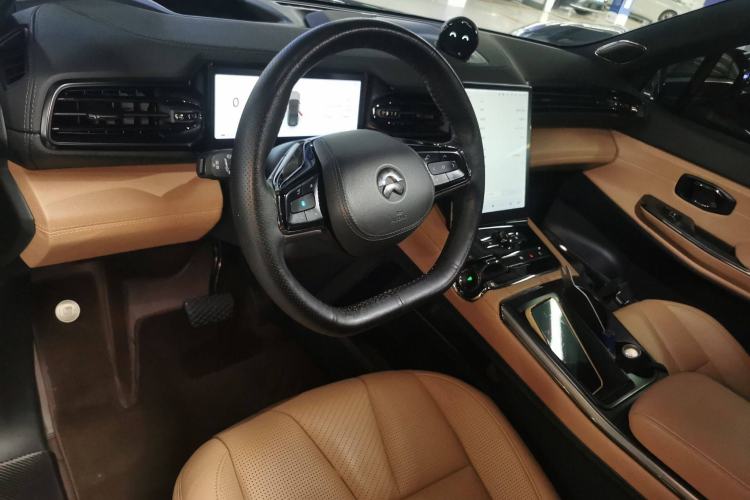 Used Nio ES8 2020 580 km Range Six-Seater Version Center Console