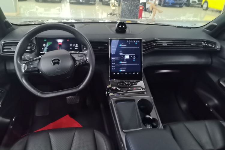 Used Nio ES8 2020 580 km Range Six-Seater Version Center Console