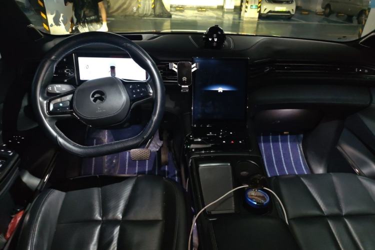Used Nio ES8 2020 580 km Range Signature Edition Six-Seater Version Center Console