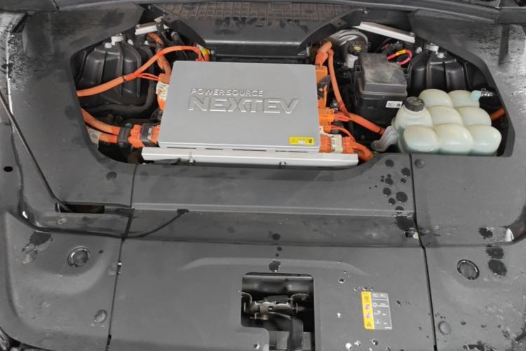 Used Nio ES8 2020 415 km Range 6-Seater Version Engine Bay