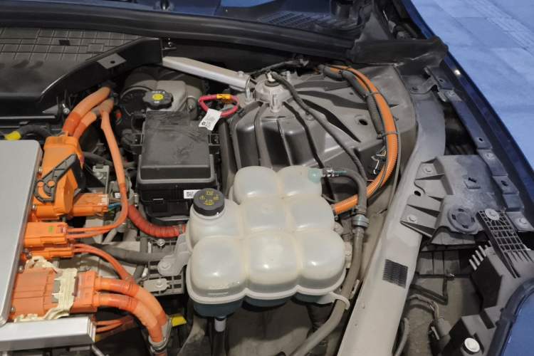 Used Nio ES8 2020 580 km Range Six-Seater Version Engine Bay Left