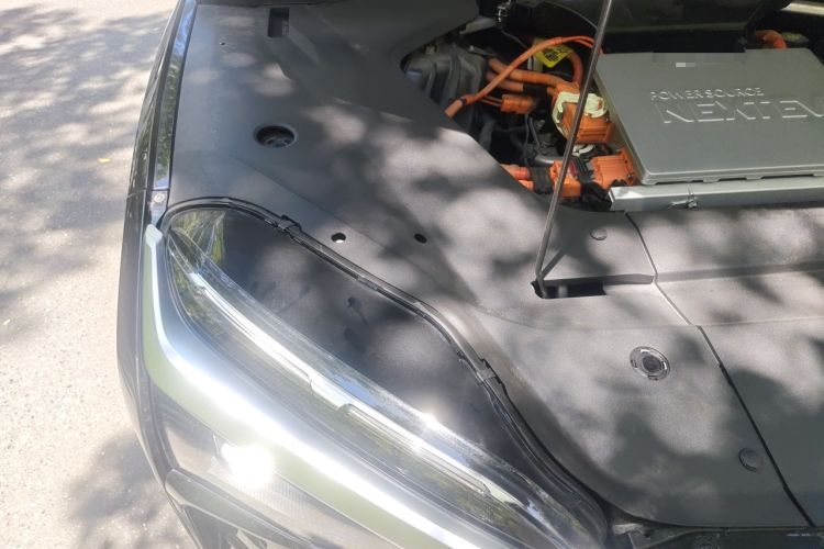 Used Nio ES8 2020 415 km Signature Edition 6-Seater Version Engine Bay Right