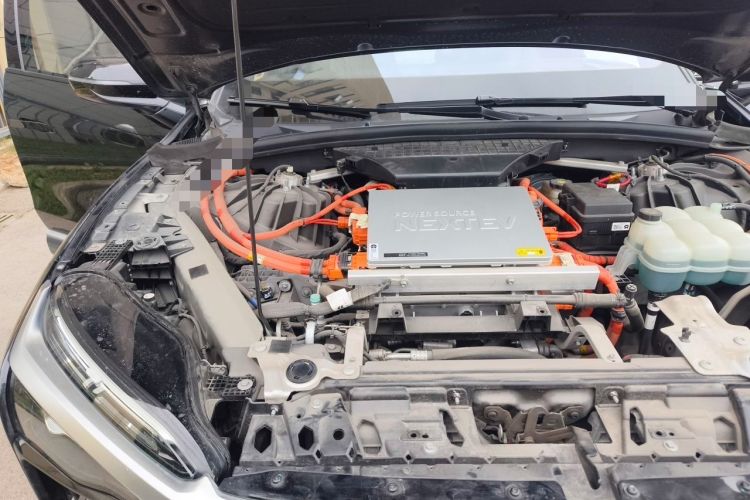 Used Nio ES8 2020 580 km Range Signature Edition Six-Seater Version Engine Bay Right