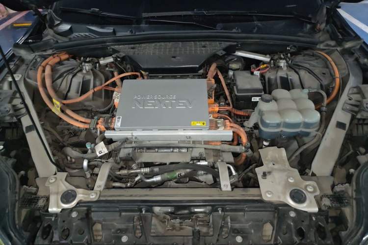 Used Nio ES8 2020 580 km Range Signature Edition Six-Seater Version Engine Bay