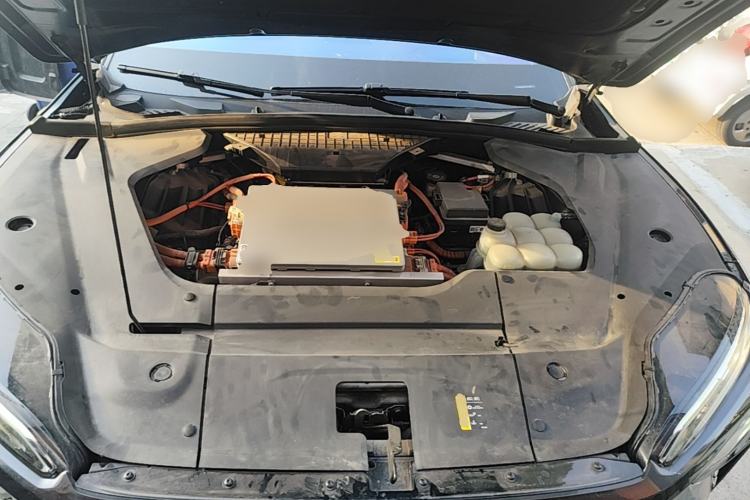 Used Nio ES8 2020 580 km Range Signature Edition Six-Seater Version Engine Bay