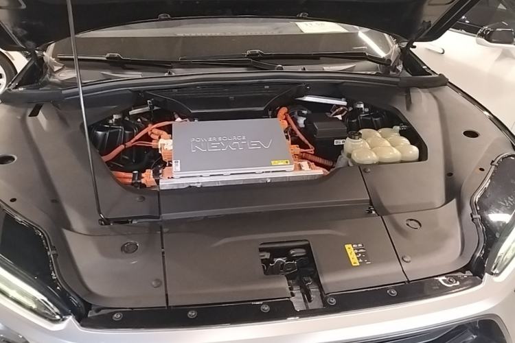 Used Nio ES8 2020 450 km Signature Edition 7-Seater Version Engine Bay