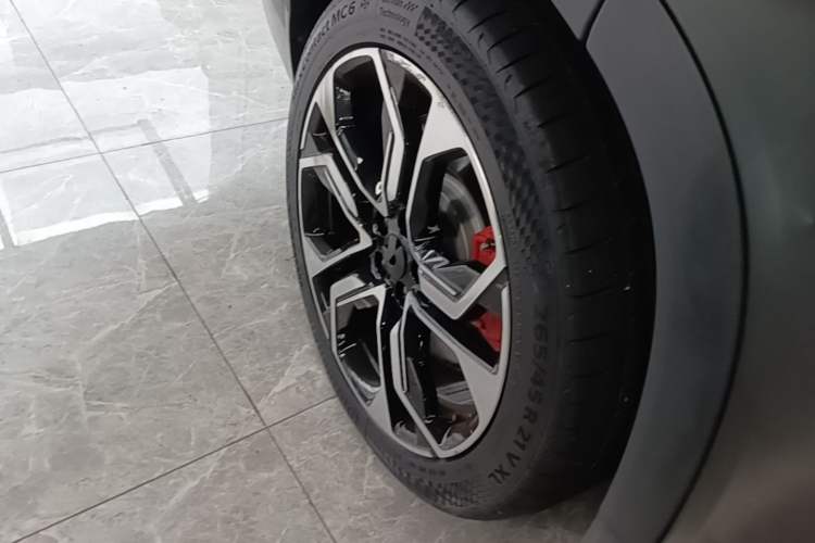 Used Nio ES8 2020 580 km Range Signature Edition Six-Seater Version Exterior 5