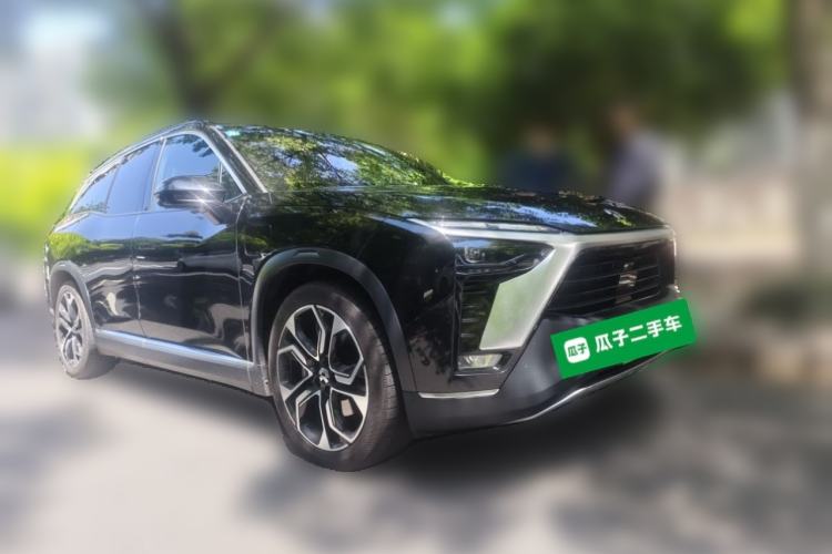 Used Nio ES8 2020 415 km Signature Edition 6-Seater Version Front Right 45 Deg