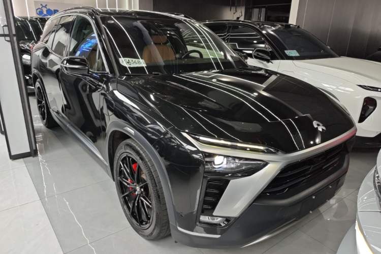 Used Nio ES8 2020 580 km Range Six-Seater Version Front Right 45 Deg