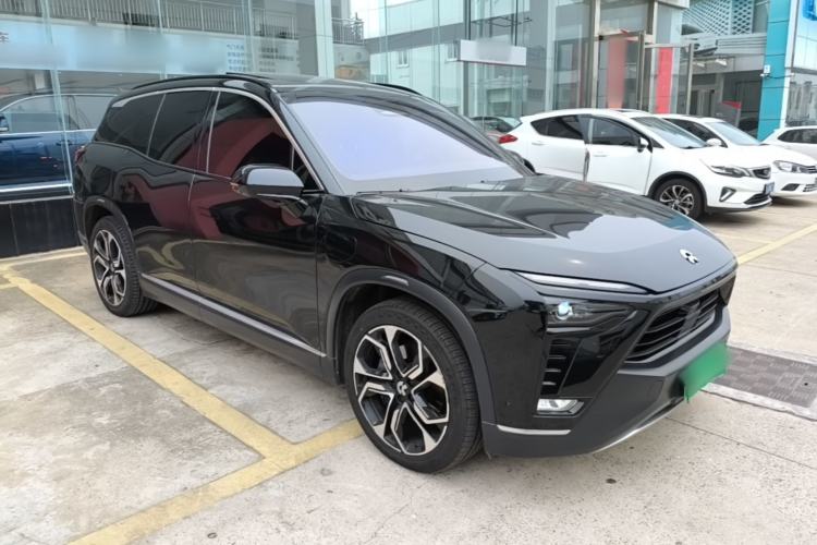 Used Nio ES8 2020 450 km Range 6-Seater Version Front Right 45 Deg