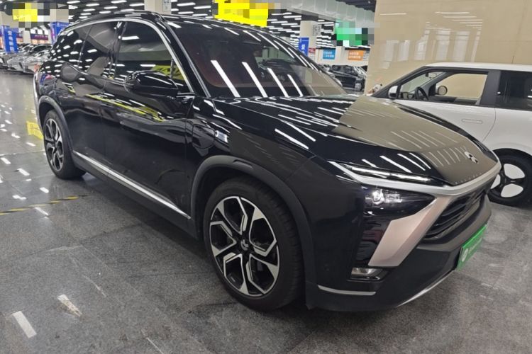 Used Nio ES8 2020 415 KM Signature Edition 7-Seater Version Front Right 45 Deg