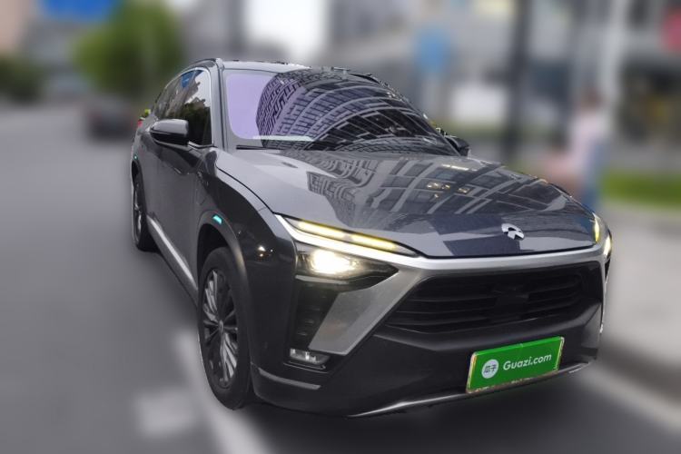 Used Nio ES8 2020 580 km Range Six-Seater Version Front Right 45 Deg