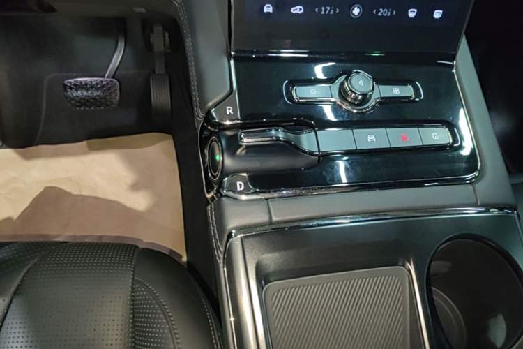 Used Nio ES8 2020 415 km Signature Edition 6-Seater Version Gear Lever
