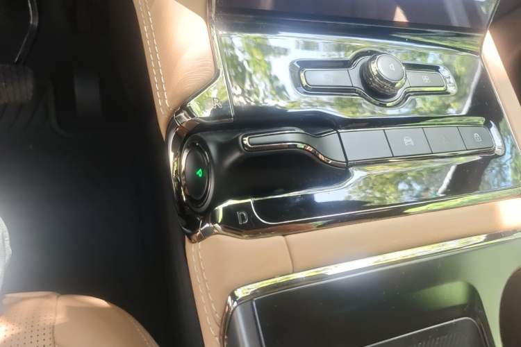 Used Nio ES8 2020 415 km Signature Edition 6-Seater Version Gear Lever
